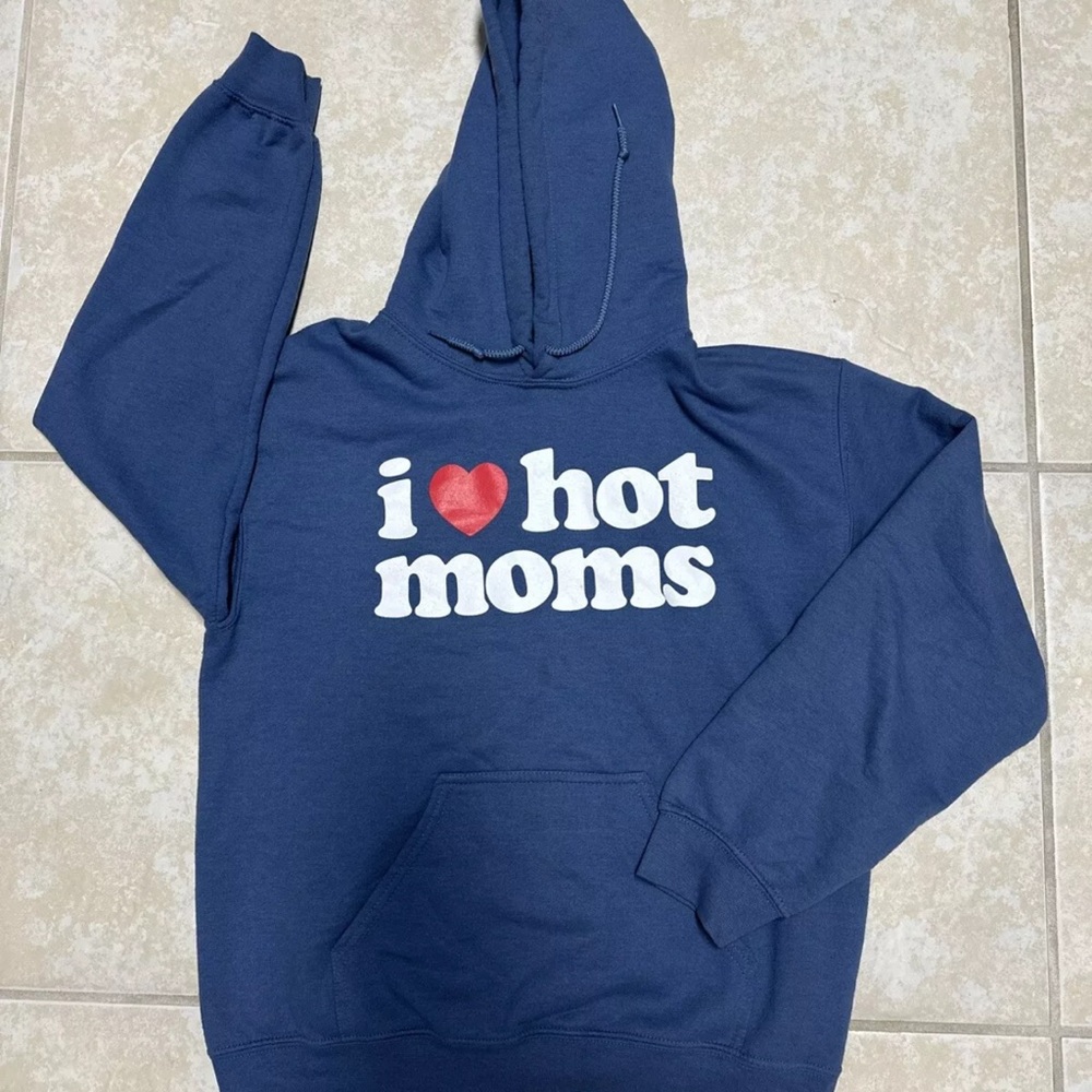 Danny Duncan 69 I love hot moms hoodie ❤️ milf